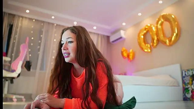 Snapshot of RosyEmily chatting on 12.21.24 RosyEmily online show from 12.21.24