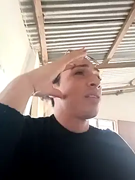 Snapshot of brunettehot77 chatting on 09.19.25 brunettehot77 online show from 09.19.25