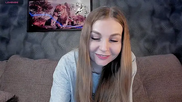 CassieMils online show from 02.12.25