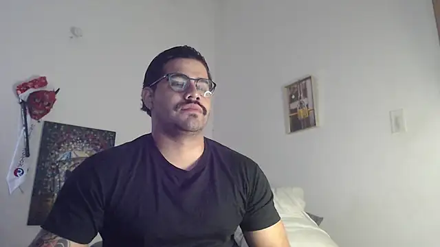 Snapshot of _Coddygold_ chatting on 12.21.24  Coddygold  online show from 12.21.24