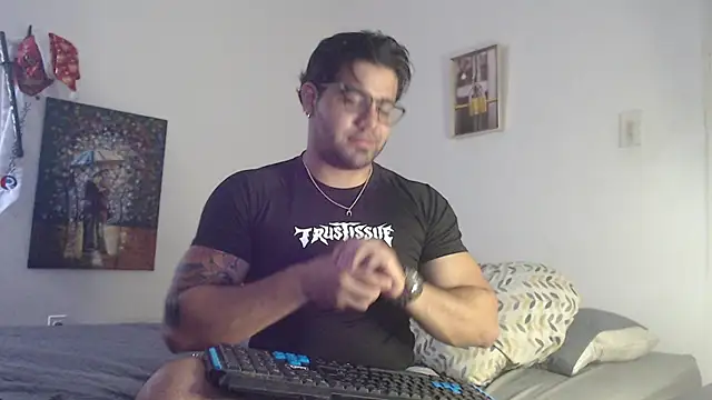 Snapshot of _Coddygold_ chatting on 12.27.24  Coddygold  online show from 12.27.24