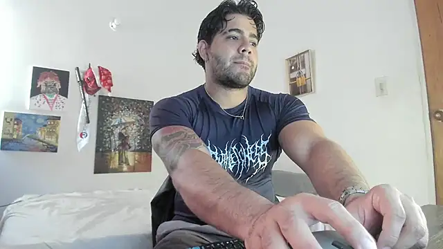 Snapshot of _Coddygold_ chatting on 01.01.25  Coddygold  online show from 01.01.25