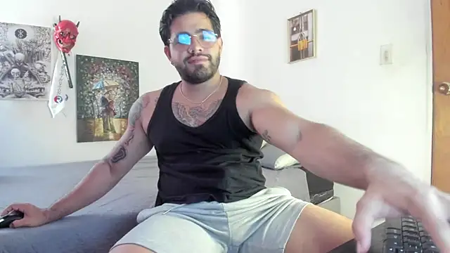 Snapshot of _Coddygold_ chatting on 01.11.25  Coddygold  online show from 01.11.25