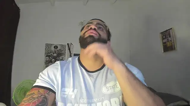 Snapshot of _Coddygold_ chatting on 02.06.25  Coddygold  online show from 02.06.25