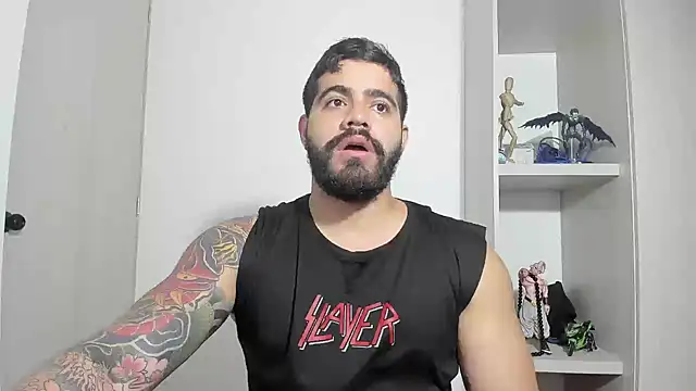 Snapshot of _Coddygold_ chatting on 09.12.25  Coddygold  online show from 09.12.25