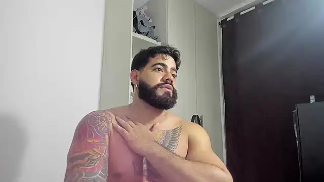 Snapshot of _Coddygold_ chatting on 10.10.25  Coddygold  online show from 10.10.25