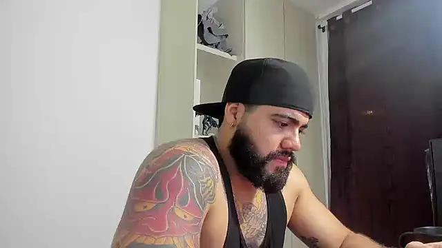 Snapshot of _Coddygold_ chatting on 10.16.25  Coddygold  online show from 10.16.25