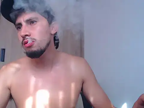 Snapshot of ChrisDamon chatting on 11.02.25 ChrisDamon online show from 11.02.25