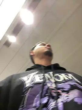 Snapshot of Bbyboyivan chatting on 12.22.24 Bbyboyivan online show from 12.22.24