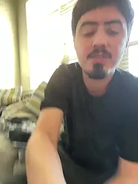 Snapshot of Bbyboyivan chatting on 01.12.25 Bbyboyivan online show from 01.12.25