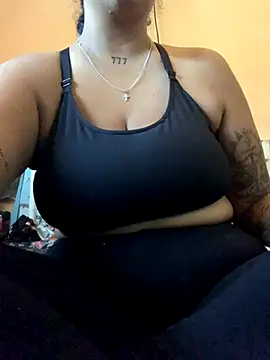 Snapshot of Madsion23 chatting on 10.14.25 Madsion23 online show from 10.14.25