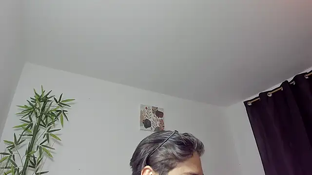 Snapshot of Giordano_Russo chatting on 01.12.25 Giordano Russo online show from 01.12.25