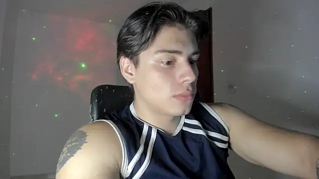 Snapshot of Giordano_Russo chatting on 09.23.25 Giordano Russo online show from 09.23.25