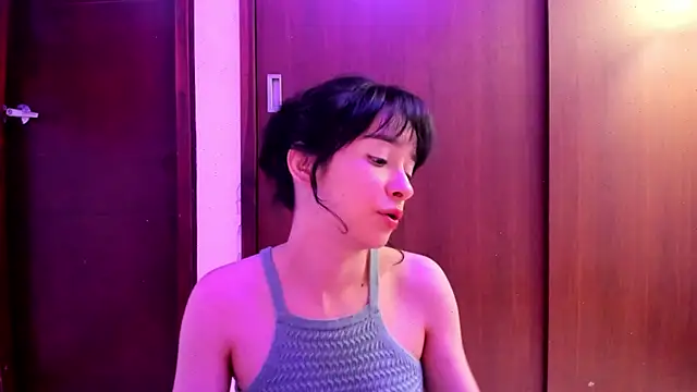 Snapshot of _Lunnaa_ chatting on 03.02.25  Lunnaa  online show from 03.02.25