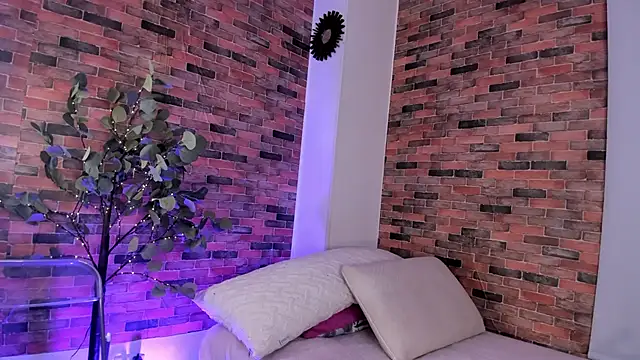 Lucy fit online show from 12.19.24
