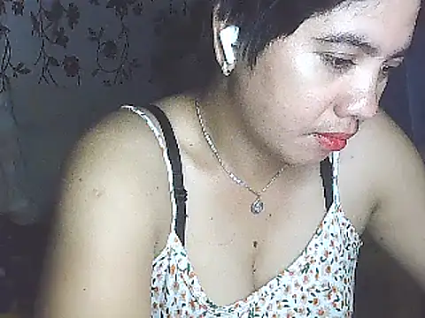 Snapshot of lovely_samxxx24 chatting on 12.08.24 lovely samxxx24 online show from 12.08.24