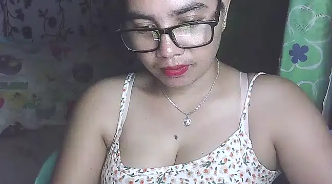 Snapshot of lovely_samxxx24 chatting on 02.10.25 lovely samxxx24 online show from 02.10.25