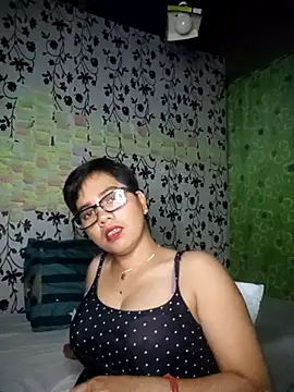 Snapshot of lovely_samxxx24 chatting on 02.19.25 lovely samxxx24 online show from 02.19.25