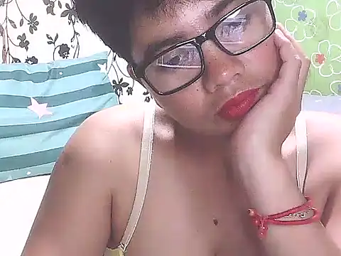 Snapshot of lovely_samxxx24 chatting on 03.05.25 lovely samxxx24 online show from 03.05.25