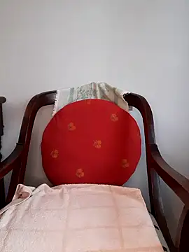 Snapshot of megan2021 chatting on 02.13.25 megan2021 online show from 02.13.25