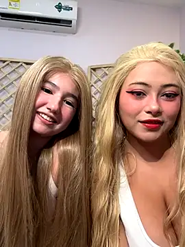 Snapshot of seraphine23 chatting on 09.24.25 seraphine23 online show from 09.24.25