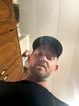 Snapshot of smokeymt420 chatting on 11.07.25 smokeymt420 online show from 11.07.25