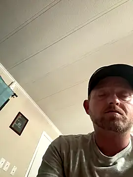 Snapshot of smokeymt420 chatting on 11.13.25 smokeymt420 online show from 11.13.25