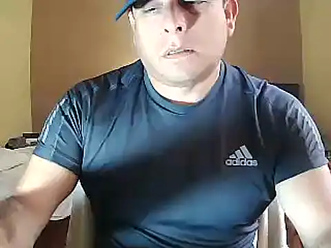 Snapshot of chicoguapo8 chatting on 02.11.25 chicoguapo8 online show from 02.11.25