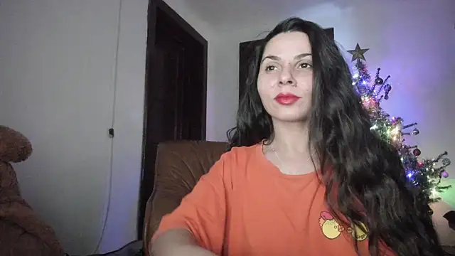 Snapshot of EasyAcee chatting on 12.10.24 EasyAcee online show from 12.10.24