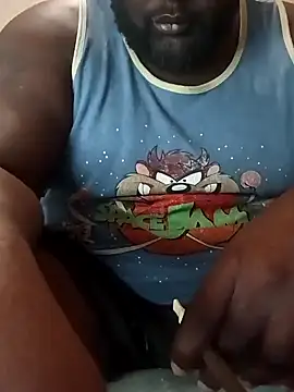 Snapshot of biggreen850 chatting on 12.29.24 biggreen850 online show from 12.29.24