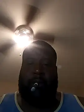 Snapshot of biggreen850 chatting on 12.31.24 biggreen850 online show from 12.31.24