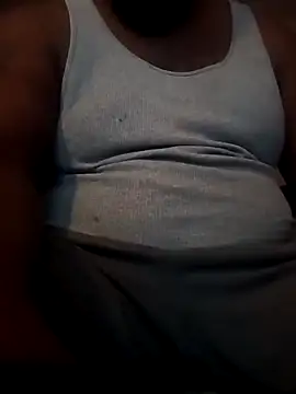 Snapshot of biggreen850 chatting on 01.18.25 biggreen850 online show from 01.18.25