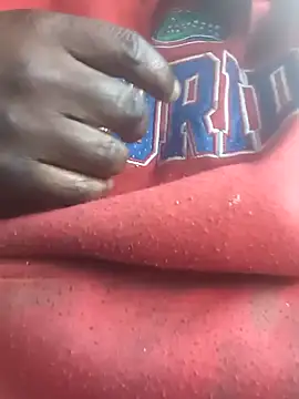 Snapshot of biggreen850 chatting on 01.23.25 biggreen850 online show from 01.23.25