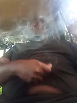 Snapshot of biggreen850 chatting on 03.21.25 biggreen850 online show from 03.21.25