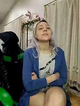 Snapshot of ScarletCallings420 chatting on 01.26.25 ScarletCallings420 online show from 01.26.25