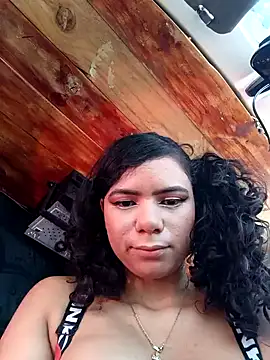 Snapshot of Simone_Miller chatting on 01.14.25 Simone Miller online show from 01.14.25