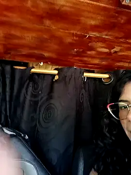 Snapshot of Simone_Miller chatting on 01.19.25 Simone Miller online show from 01.19.25