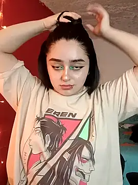 Snapshot of IvonneT chatting on 09.11.25 IvonneT online show from 09.11.25