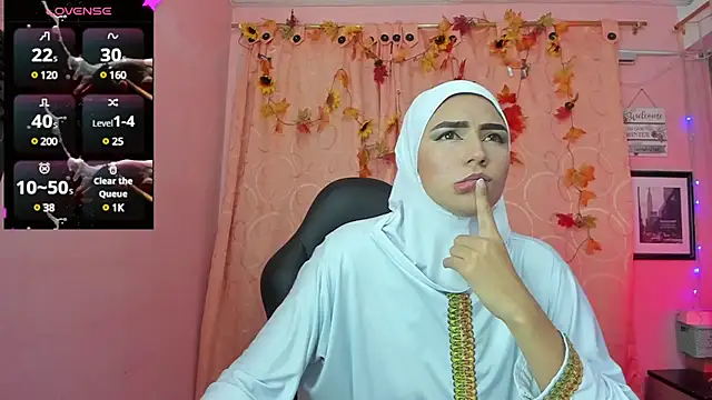 Snapshot of DarshaKhemu chatting on 01.25.25 DarshaKhemu online show from 01.25.25