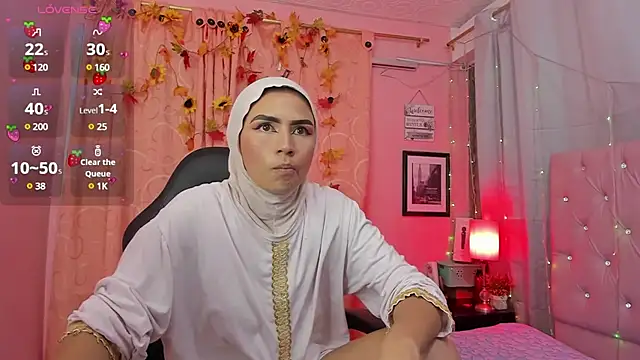 Snapshot of DarshaKhemu chatting on 03.05.25 DarshaKhemu online show from 03.05.25