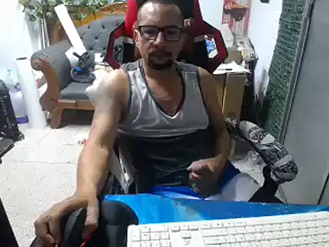 Snapshot of alexam_gal@xh chatting on 12.20.24 alexam galxh online show from 12.20.24