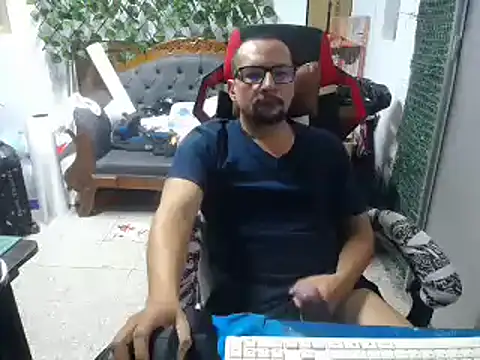 Snapshot of alexam_gal@xh chatting on 12.21.24 alexam galxh online show from 12.21.24