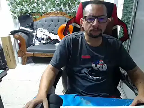 Snapshot of alexam_gal@xh chatting on 01.07.25 alexam galxh online show from 01.07.25