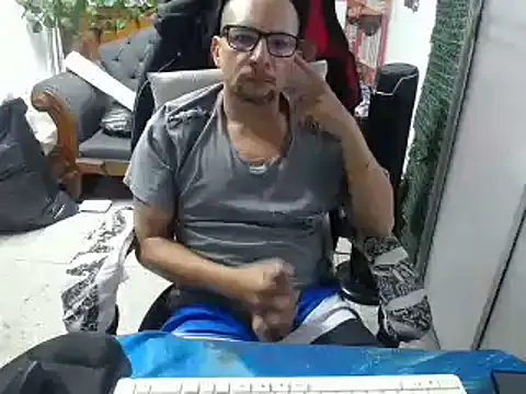 Snapshot of alexam_gal@xh chatting on 02.28.25 alexam galxh online show from 02.28.25