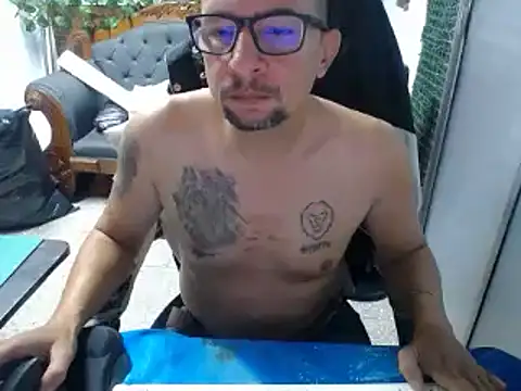 Snapshot of alexam_gal@xh chatting on 03.01.25 alexam galxh online show from 03.01.25