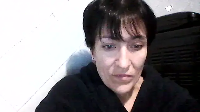 SunnyAmorre online show from 10.17.25