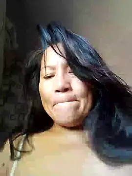 Snapshot of sizzling_babe chatting on 12.02.24 sizzling babe online show from 12.02.24