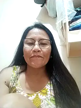 Snapshot of sizzling_babe chatting on 11.02.25 sizzling babe online show from 11.02.25