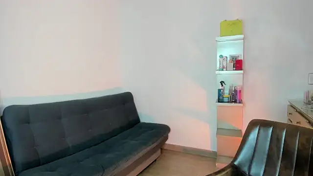 Snapshot of emma_rules99 chatting on 09.25.25 emma rules99 online show from 09.25.25