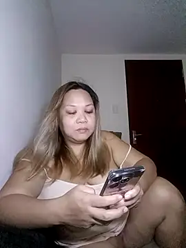 Snapshot of Sweet_asian_kylie chatting on 03.01.25 Sweet asian kylie online show from 03.01.25